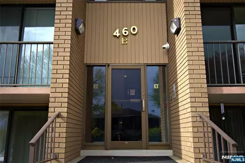 460 Liberty St #460 B  207, Little Ferry, NJ 07643