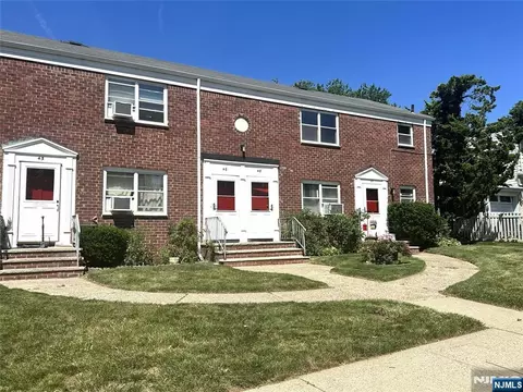 460 Heath Pl #48, Hackensack, NJ 07601