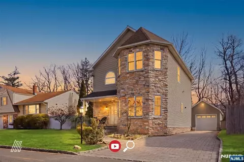 91 Forest St, Closter, NJ 07624