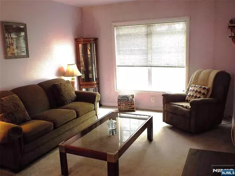 Living - 189 Forest Ave #307, Paramus, NJ 07652 photo 2 of 2