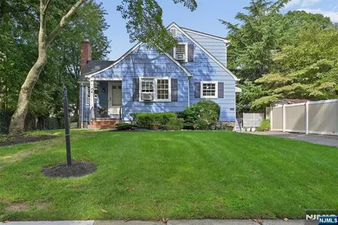 2 Newark Ave, Westwood, NJ 07675
