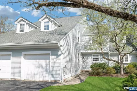 18 Cable Ct #48, Montville, NJ 07045