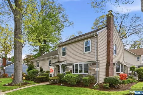 404 Prospect Ave, Oradell, NJ 07649