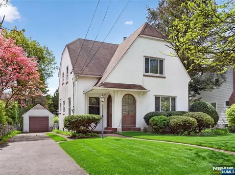 618 Wyndemere Ave, Ridgewood, NJ 07450