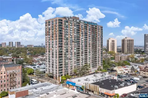 770 Anderson Ave #22F, Cliffside Park, NJ 07010