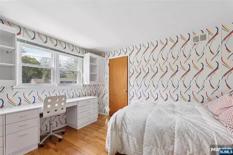 Bedroom - 35 Robin Rd, Wayne, NJ 07470 photo 2 of 6