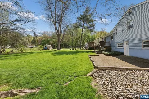 Exterior - 35 Robin Rd, Wayne, NJ 07470 photo 8 of 9