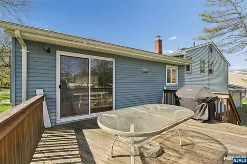 Exterior - 35 Robin Rd, Wayne, NJ 07470 photo 5 of 9