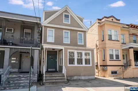 219 72nd St, North Bergen, NJ 07047