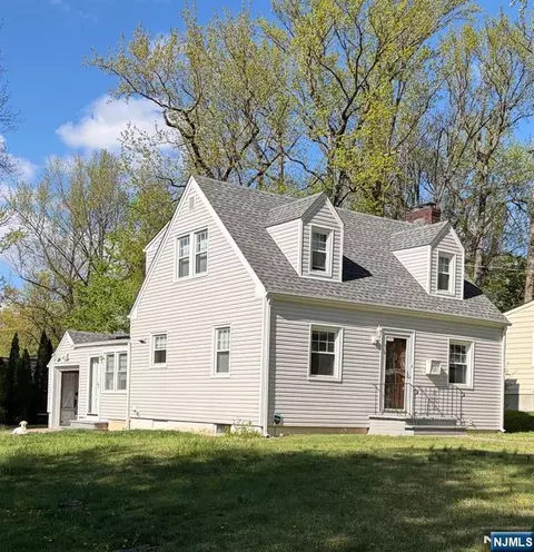 267 Hickory Ave, Tenafly, NJ 07670