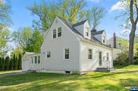 267 Hickory Ave, Tenafly, NJ 07670