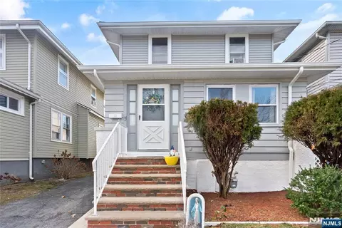 29 Gordon St, Ridgefield Park, NJ 07660
