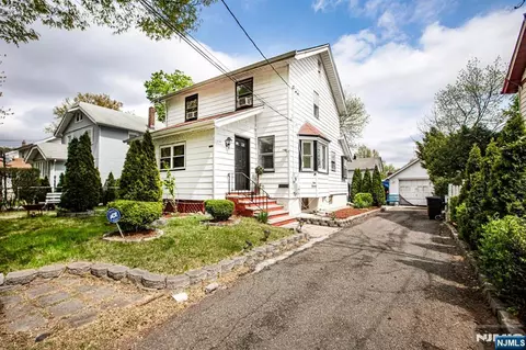 1161 Anna St, Teaneck, NJ 07666