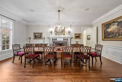 Dining - 366 E Madison Ave, Cresskill, NJ 07626 photo 1 of 4