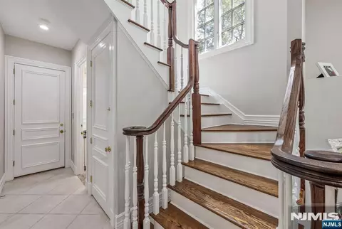 Entry Way - 366 E Madison Ave, Cresskill, NJ 07626 photo 7 of 7