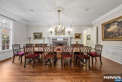 Dining - 366 E Madison Ave, Cresskill, NJ 07626 photo 1 of 4