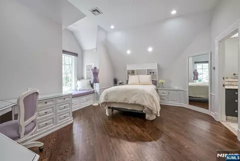 Bedroom - 366 E Madison Ave, Cresskill, NJ 07626 photo 5 of 5
