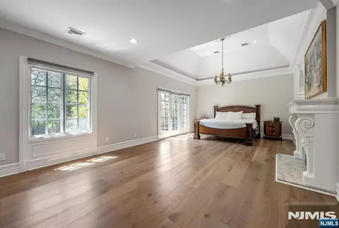 Bedroom - 366 E Madison Ave, Cresskill, NJ 07626 photo 2 of 5