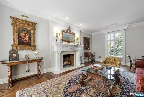 Living - 366 E Madison Ave, Cresskill, NJ 07626 photo 2 of 6