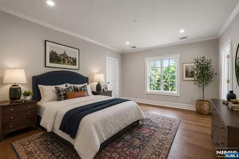 Bedroom - 366 E Madison Ave, Cresskill, NJ 07626 photo 3 of 5