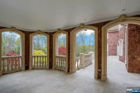 Exterior - 67 Robin Ln, Alpine, NJ 07620 photo 3 of 5