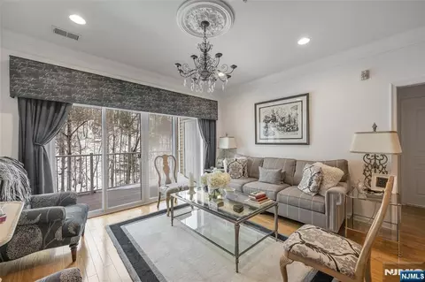 3213 Warrens Way, Wanaque, NJ 07465