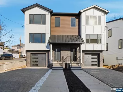 138-140 A Weigands Ln, Secaucus, NJ 07094