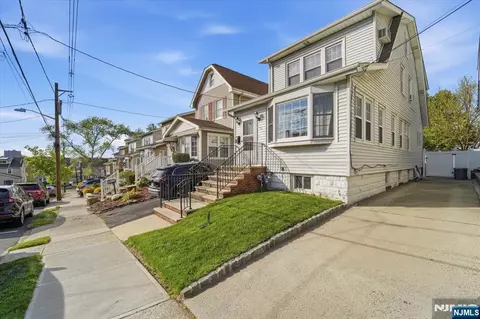 13 Butler Pl, Kearny, NJ 07032