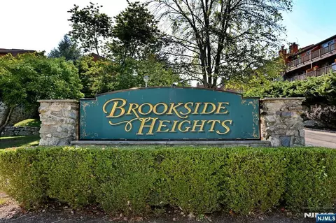 3 Brookside Hts #3I, Wanaque, NJ 07465