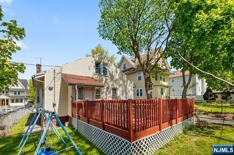 Exterior - 44 Scheerer Ave, Newark, NJ 07112 photo 9 of 10