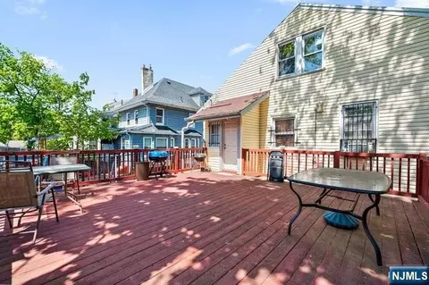 Exterior - 44 Scheerer Ave, Newark, NJ 07112 photo 6 of 10