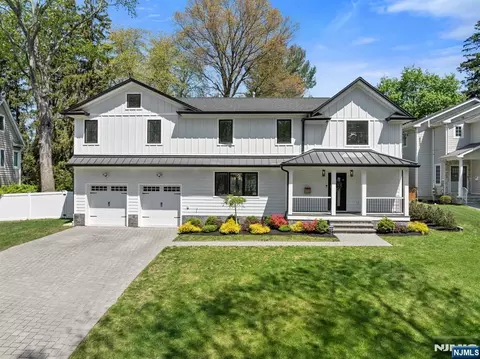10 Sunset Rd, Demarest, NJ 07627 photo 1