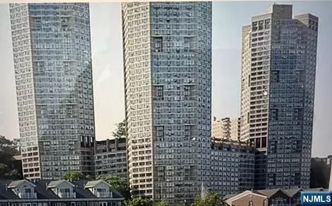 7000 Jfk Blvd E #48G, Guttenberg, NJ 07093