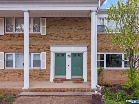 40 Judson St, Edison, NJ 08837