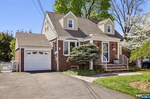 37-10 Fair Lawn Ave, Fair Lawn, NJ 07410