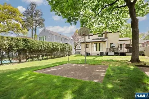 Exterior - 405 Terhune Ave, Paramus, NJ 07652 photo 10 of 13