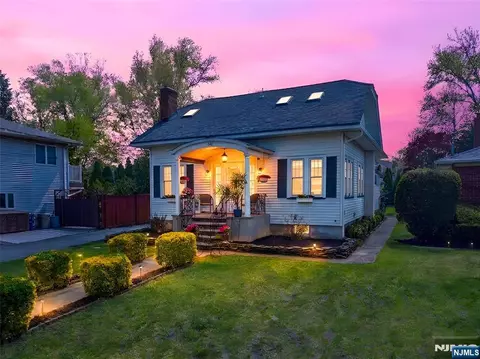 232 Webster Ave, Lyndhurst, NJ 07071