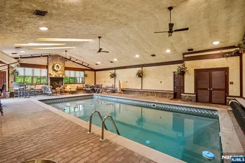 1453 Tooz Pl, South Plainfield, NJ 07080