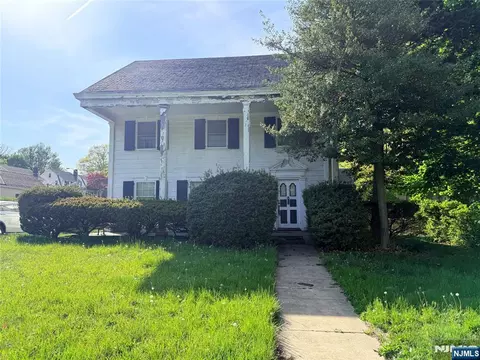 599 S Center St, Orange, NJ 07050