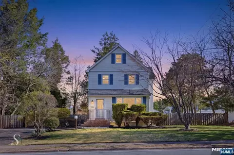 830 Soldier Hill Rd, Emerson, NJ 07630