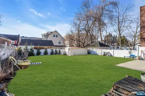 Exterior - 297 Hamilton Pl, Hackensack, NJ 07601 photo 6 of 6