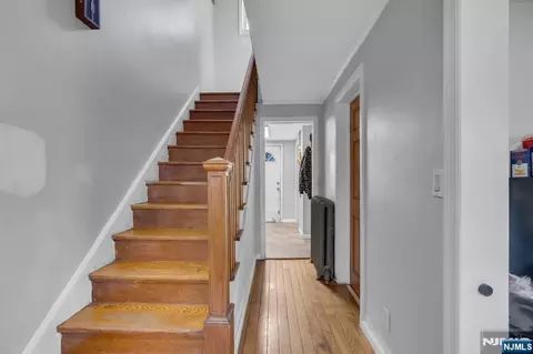 Entry Way - 297 Hamilton Pl, Hackensack, NJ 07601 photo 3 of 5