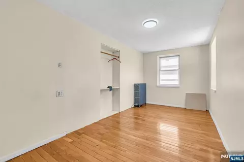 Bedroom - 297 Hamilton Pl, Hackensack, NJ 07601 photo 8 of 9