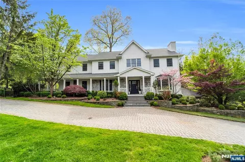 200 Wood Turtle Run, Norwood, NJ 07648