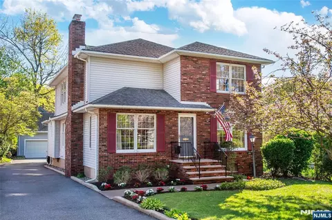 165 W Passaic Ave, Rutherford, NJ 07070