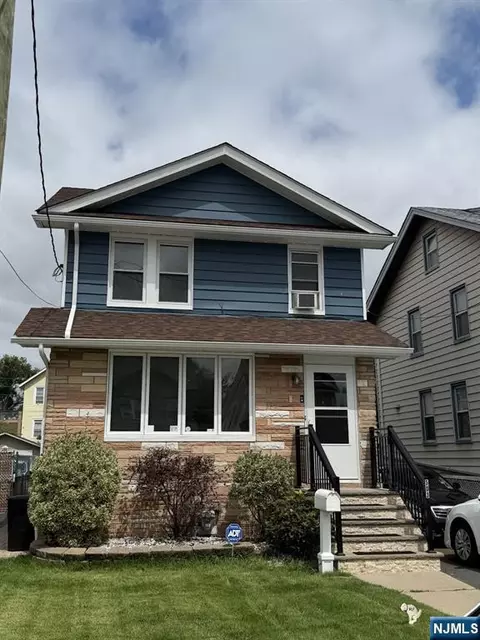 503 6th Ave, Lyndhurst, NJ 07071