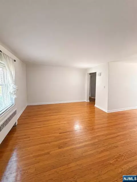 Living - 241 Johnson Ave #M2, Hackensack, NJ 07601 photo 1 of 2