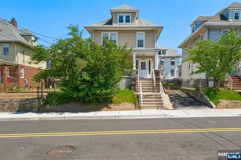 393 Main St, Ridgefield Park, NJ 07660