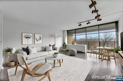 6 Horizon # 306, Fort Lee, NJ 07024