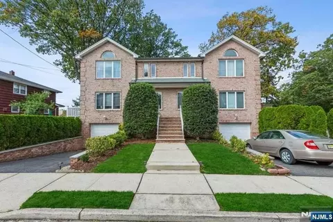 1435 14th St, Fort Lee, NJ 07024